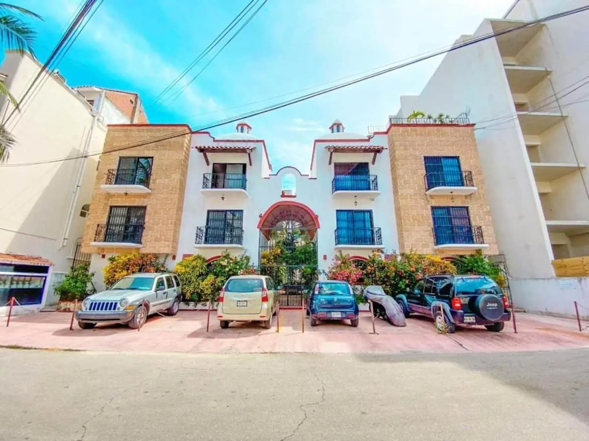 Apartment W/ Prime Location Mexican Colonial Style Playa del Carmen Mexiko