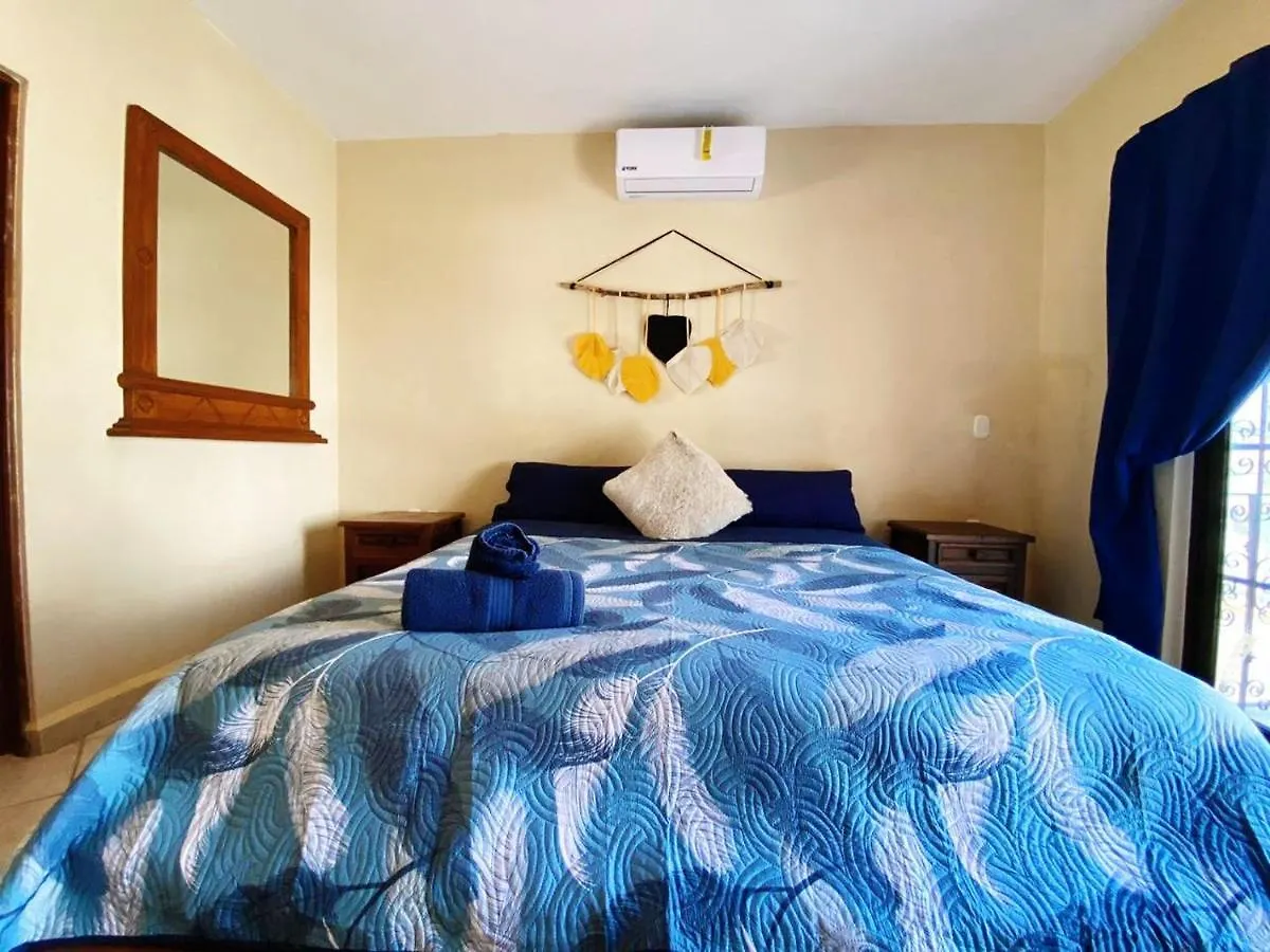 Apartment W/ Prime Location Mexican Colonial Style Playa del Carmen Mexiko